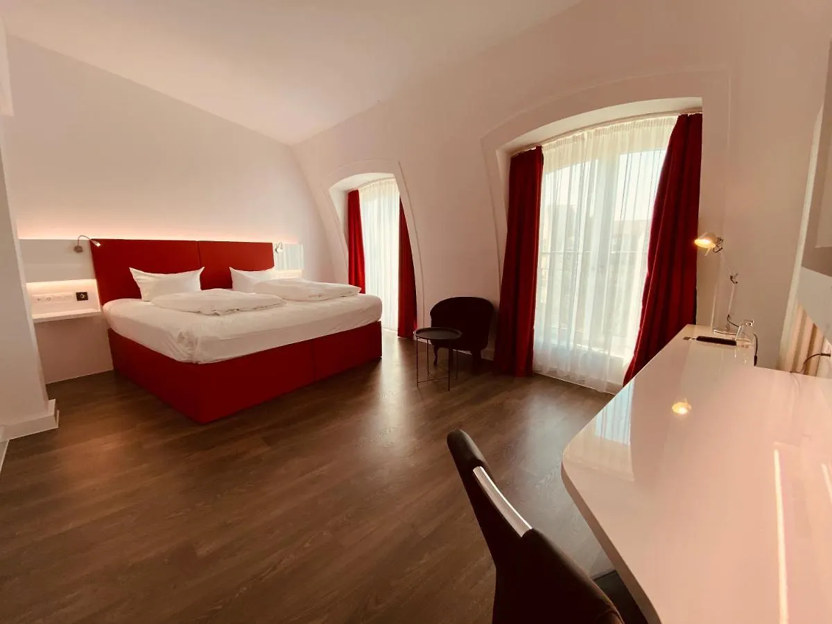 Dormero Hotel Dresden City 4*,